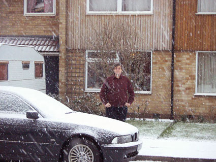 rob in snow
